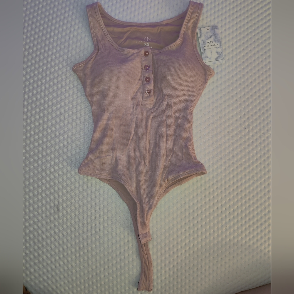 Klassy Network Henley Brami Suit pink